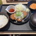 松のや - 料理写真:鬼おろしポン酢ロースかつ定食+コロッケ