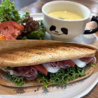 パニーニ専門店 サクパン_0