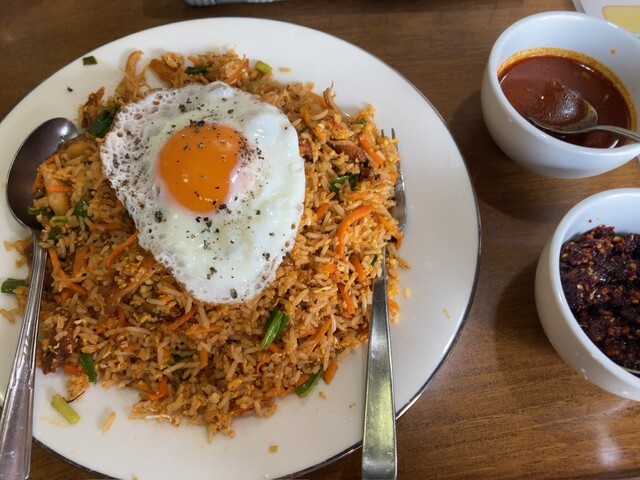 JST Asian N Restaurant