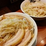 ラーメン　肉を喰らえ!! - 豚マシ、ヤサイマシマシ、アブラ