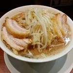 ラーメン　肉を喰らえ!! - 