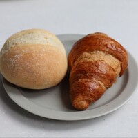 THE GATEHOUSE - パン