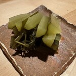ワイマーケットのクラフト食堂 ナゴロバ - きゅうりのピクルス北欧風