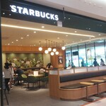 スターバックスコーヒー - 入口付近