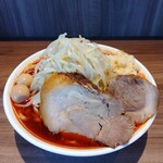らーめん菊 - 辛らーめん 1300円 麺半分柔らかめ ニンニクマシマシ ヤサイ