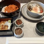 Café & Buffet UmiShima Dining - 初日の先発。　沖イカ漬けとアサリの時雨煮に日本酒がまたよく合います
