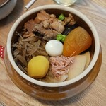 Toge no Kamameshi Honpo Ogino-ya Karuizawa Eki Uriten Shinano Kamameshi Uriten