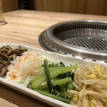 焼肉本舗ぴゅあ 北千住マルイ店 - 