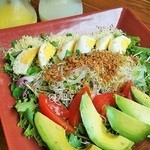 アロハテーブル - サラダはトッピングを選ぶ