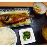 さくら屋 - ◆「あらかぶ定食(700円）」・・アラカブ煮つけ・小鉢・お味噌汁・ご飯のセットです。