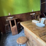 ドノスティア - 店内