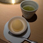 黒毛和牛焼肉 Serge源's - シャーベットとお茶