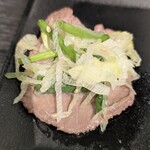 厚切り牛タン 焼肉 一心たん助 - 牛タン⑥種盛り合わせ（厚切たん / 上タン塩 黒 / 上タン塩 白 / 仙台牛タン / 厚切り仙台牛タン / タンサガリ味噌 ）