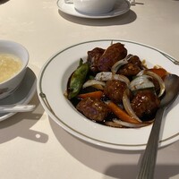 中国飯店 三田店 - 黒酢酢豚のランチが美味しすぎる…