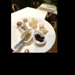 ブラマソーレ - チーズの盛り合わせ　byまみこまみこ