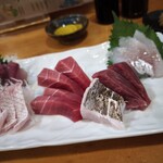 三崎鮪と旬の魚 わたつみ - 