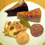 お茶とお菓子まやんち - 焼き菓子盛り合わせ600円