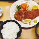 越後とんかつ人参亭 - 