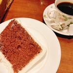 カフェ 英國屋 - チョコシフォンケーキセット