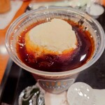 タリーズコーヒー - ボール型のアイスが乗った"コーヒーフロート"。