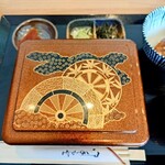 うな賀 - 鰻屋における、蓋を外す瞬間の高揚感。(笑)