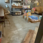 ラフ&タフ コーヒースタンド - 店内の様子