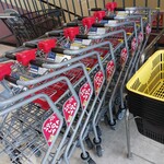 ロピア - カートは100円必要です！返却時に返金されます