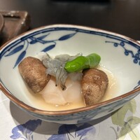 日本料理 湯木 心斎橋店 - これを焼き石で焼きます