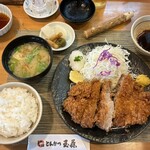 とんかつ玉藤 - 料理写真:熟成上ロースかつ定食/220g(2,783円)