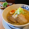 泡系しおとんこつラーメン べらしお 総本店