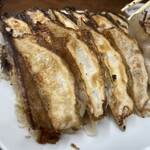 ぎょうざ専門店 赤萬 三宮店 - 