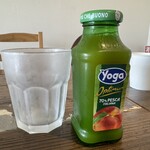 ピッツァ エ スヴァーゴ ディ プラウス - ◆スッコ ディ ペスカ（イタリアの桃のジュース）
      　¥500（税込）