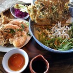 アロハテーブル - 釜揚げシラスのKAKIAGEライスボウル