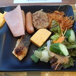 カンデオホテルズ松山大街道 - 頑張って緑も増やしてみたけど、これが限界