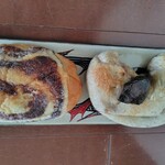 marzi-pan - 左がメロンチョコ、右が麻婆茄子です