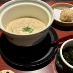 和の宿 ホテル祖谷温泉 - ワカメ麺まで進むと担々麺みたいになった！