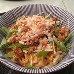 まるぎん商店 - 2014年9月限定
      Oi!ラーメンさん企画
      夏バテ解消麺
      冷しまぜまぜ担々麺