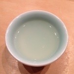 すし岩瀬 - Ｈ26.9 しじみ汁をお猪口で