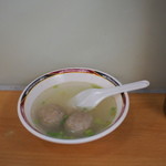 天天利美食坊 - 貢丸湯（肉団子のスープ）