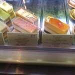 パティスリー モンプリュ - いつもヴィクトリアが売り切れてないかひやひや