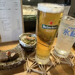 串揚げ処 榮壽 - 生ビール ¥450、レモンサワー ¥450と、お通し