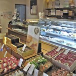 香月 - 販売スペース