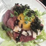 居酒屋 よさく - 追加メニュー①さくらユッケ