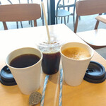 無印良品 コープさっぽろのっぽろ店 - ホッットコーヒー　ミディアム　250円/アイスコーヒー　ダーク　250円/ホットカフェラテ　350円