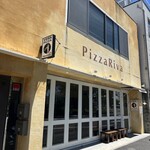 ピッツァリーヴァ - 入ってすぐは前室がありました