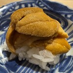 佐野鮨 - 赤雲丹（愛媛）