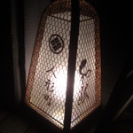 ビルの外の目印はこれだけ(14-09)