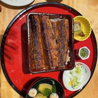 鰻う おか冨士 - かなり肉厚なうなぎでした♪
