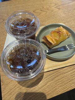 Bread & Coffee by MOTOTECA