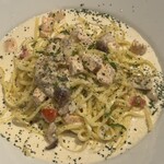 生パスタのお店 collina - ・サーモンとキノコのクリームソース